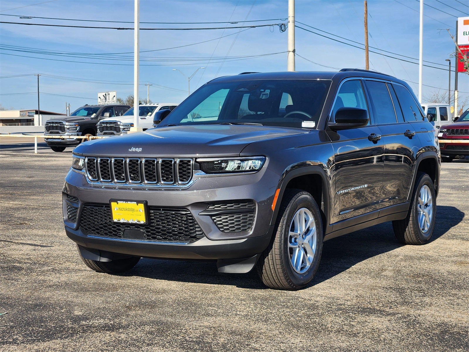 2026 Jeep Grand Cherokee GRAND CHEROKEE LAREDO X 4X2