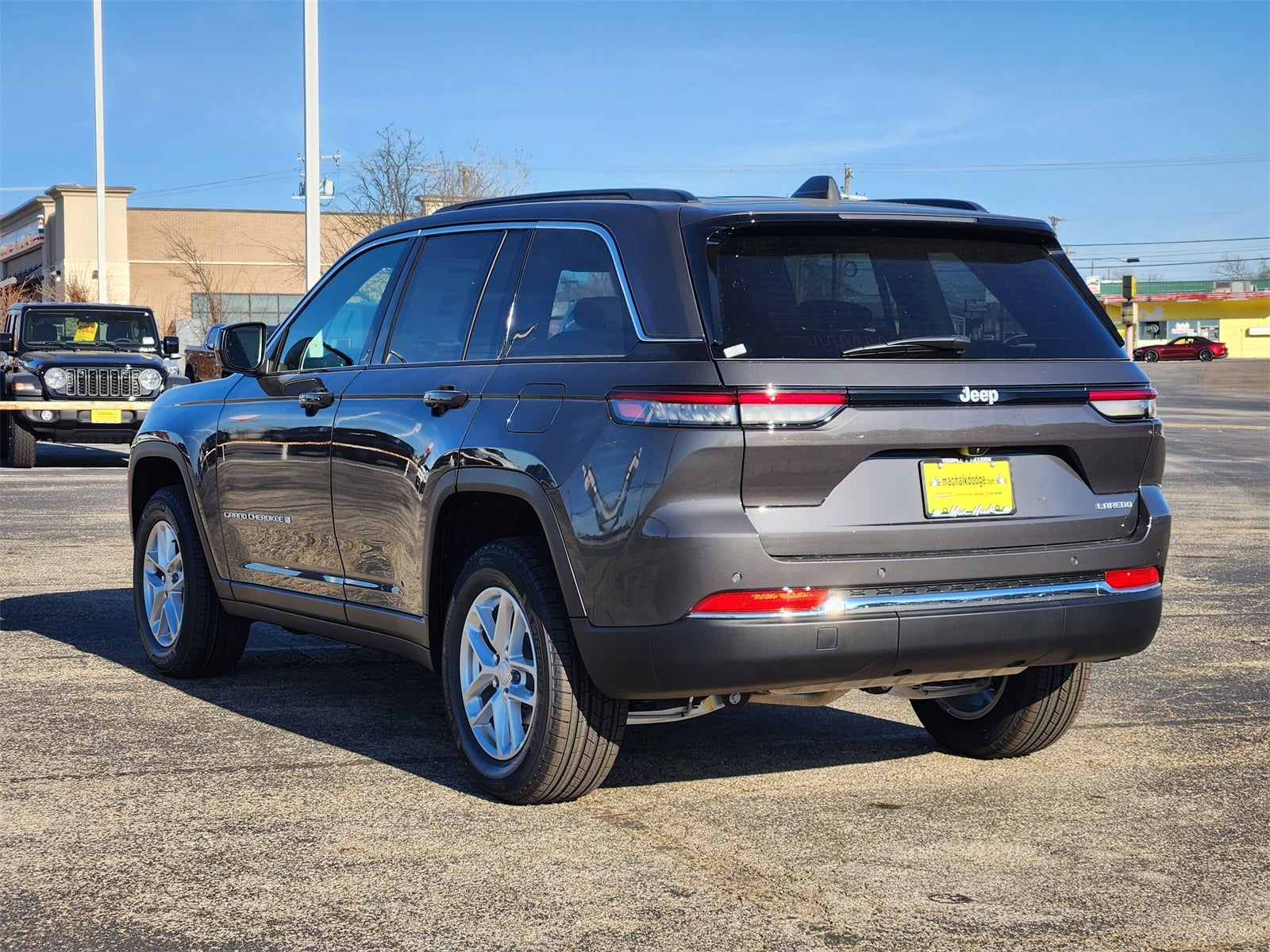 2026 Jeep Grand Cherokee GRAND CHEROKEE LAREDO X 4X2