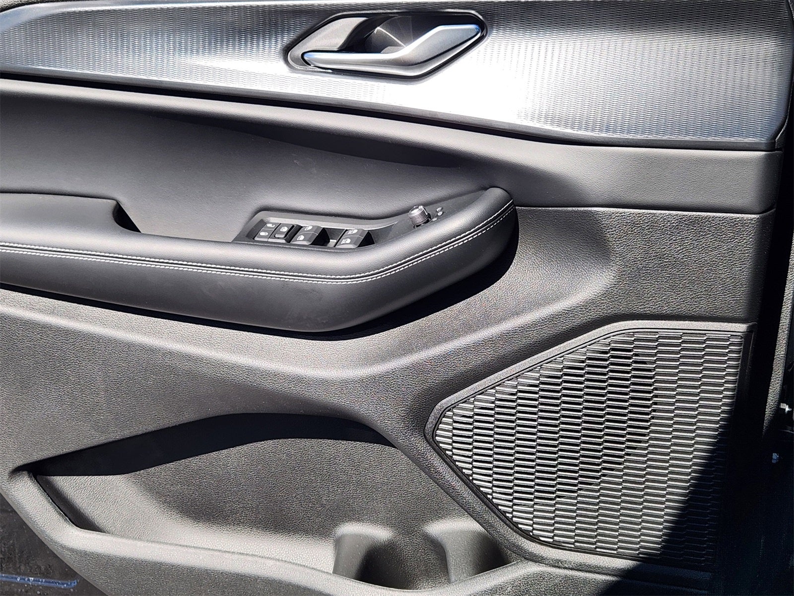 2025 Jeep Grand Cherokee GRAND CHEROKEE LAREDO X 4X2