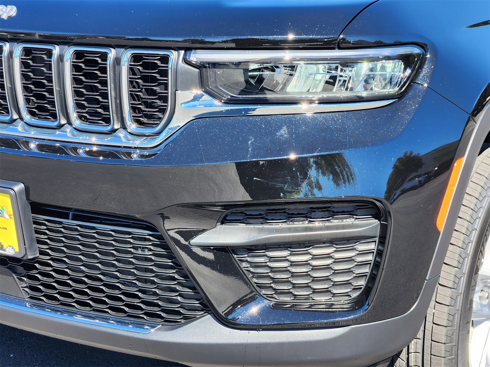 2025 Jeep Grand Cherokee GRAND CHEROKEE LAREDO X 4X2