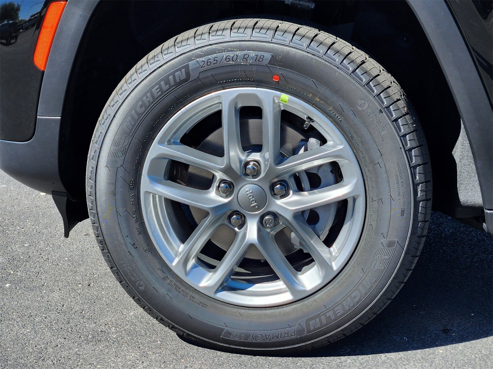 2025 Jeep Grand Cherokee GRAND CHEROKEE LAREDO X 4X2