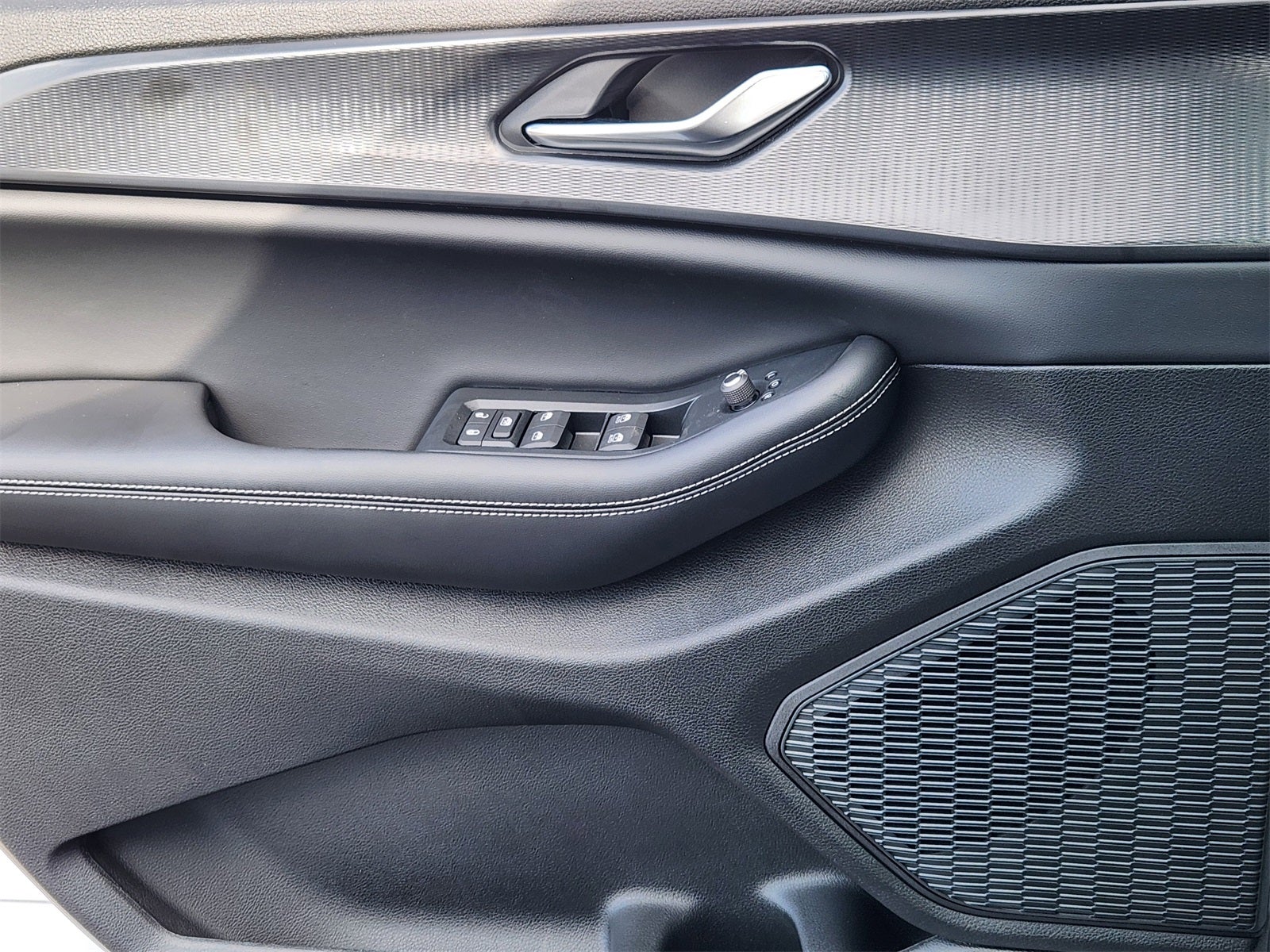 2025 Jeep Grand Cherokee GRAND CHEROKEE LAREDO X 4X2