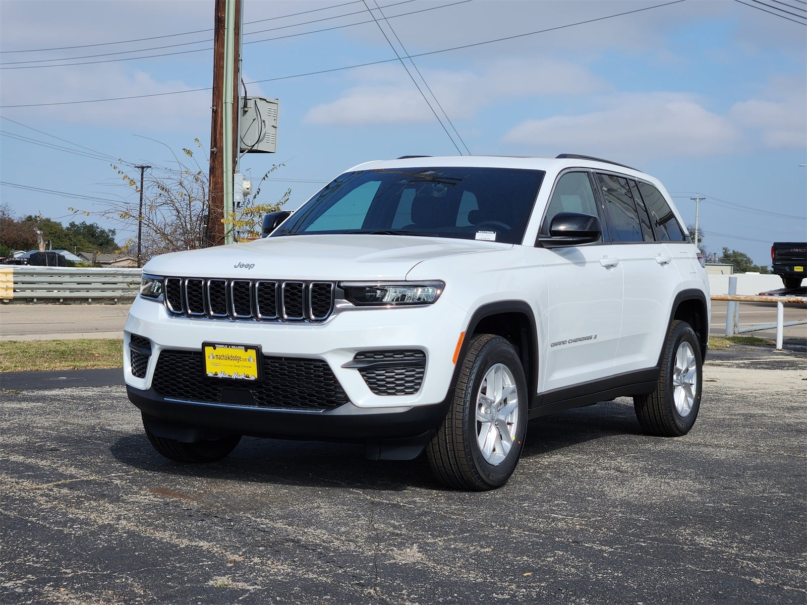2025 Jeep Grand Cherokee GRAND CHEROKEE LAREDO X 4X2