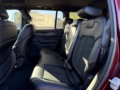 2025 Jeep Grand Cherokee GRAND CHEROKEE ALTITUDE X 4X2