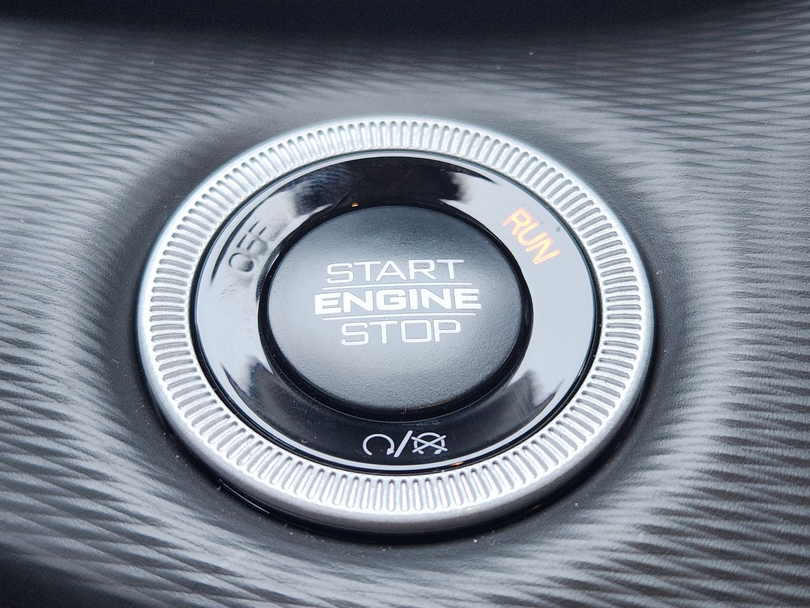 2026 Jeep Grand Cherokee GRAND CHEROKEE LAREDO 4X2