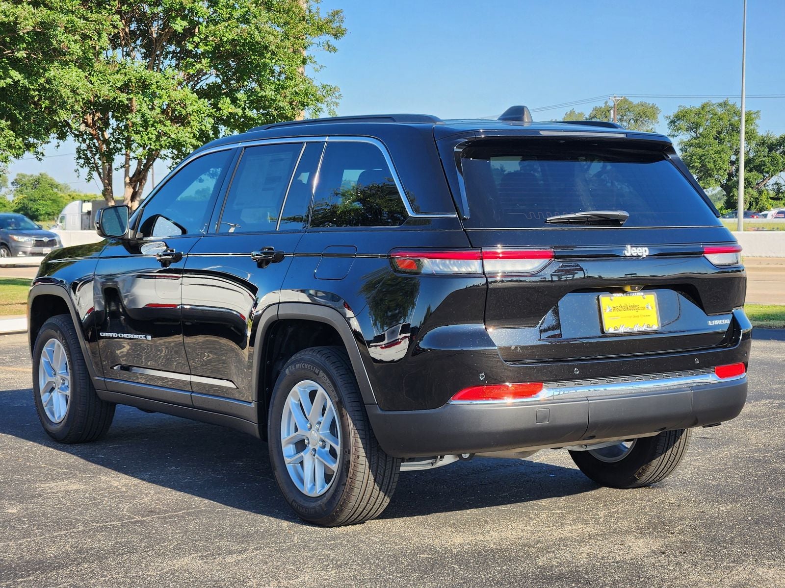 2026 Jeep Grand Cherokee GRAND CHEROKEE LAREDO 4X2