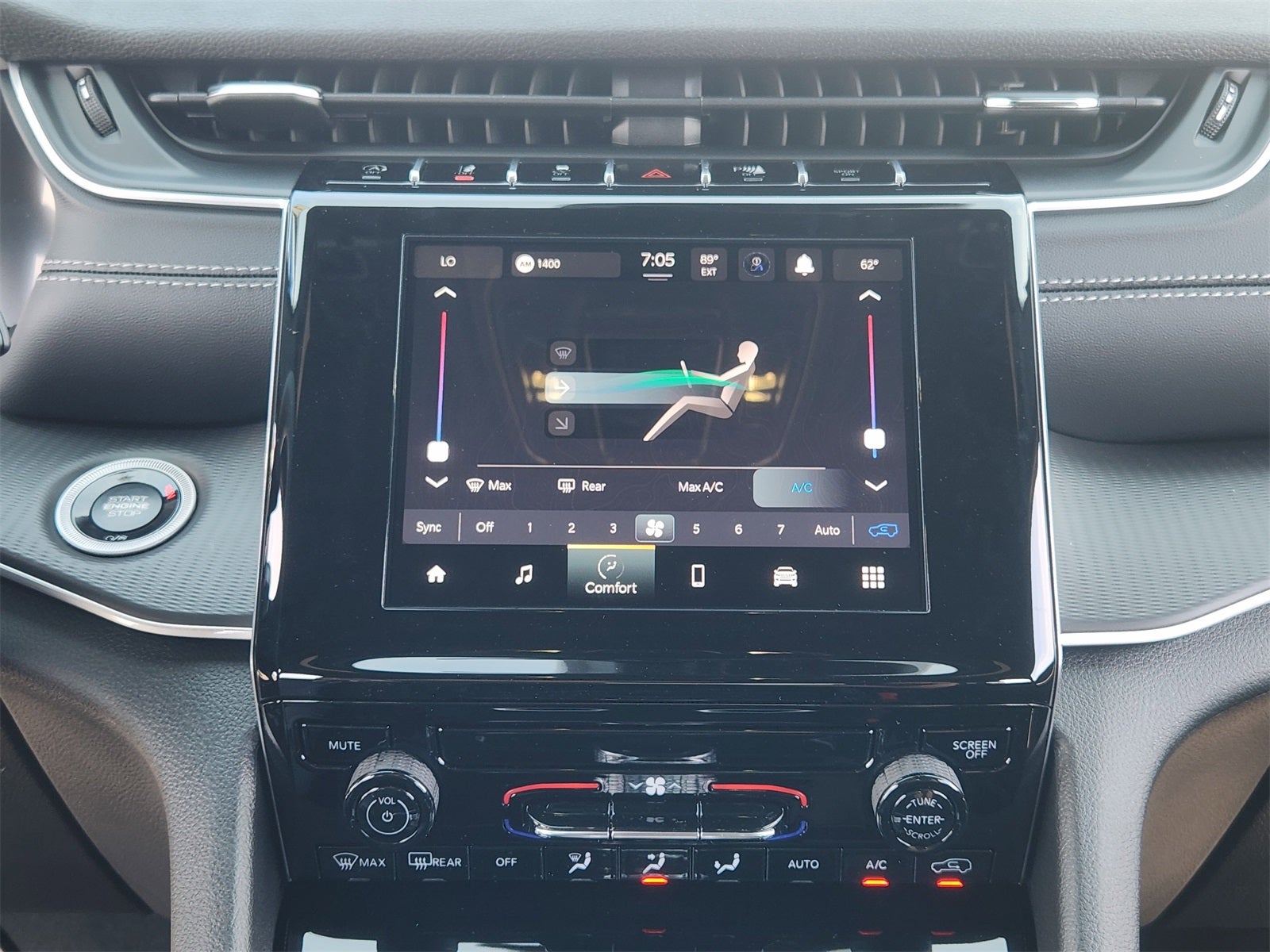 2025 Jeep Grand Cherokee GRAND CHEROKEE LAREDO X 4X2