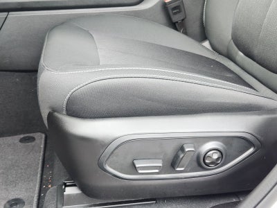 2026 Jeep Grand Cherokee GRAND CHEROKEE LAREDO X 4X2