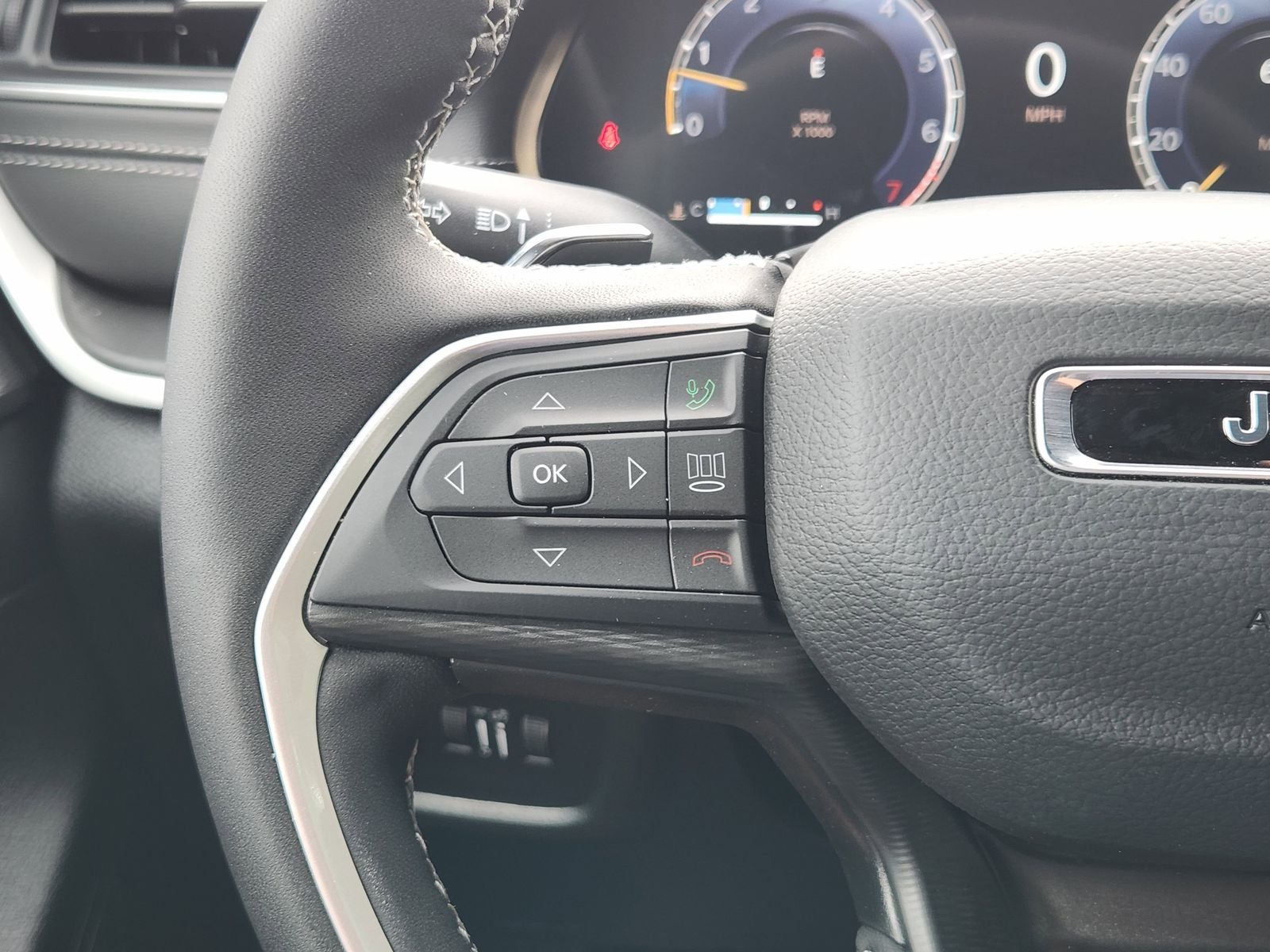 2026 Jeep Grand Cherokee GRAND CHEROKEE LAREDO X 4X2