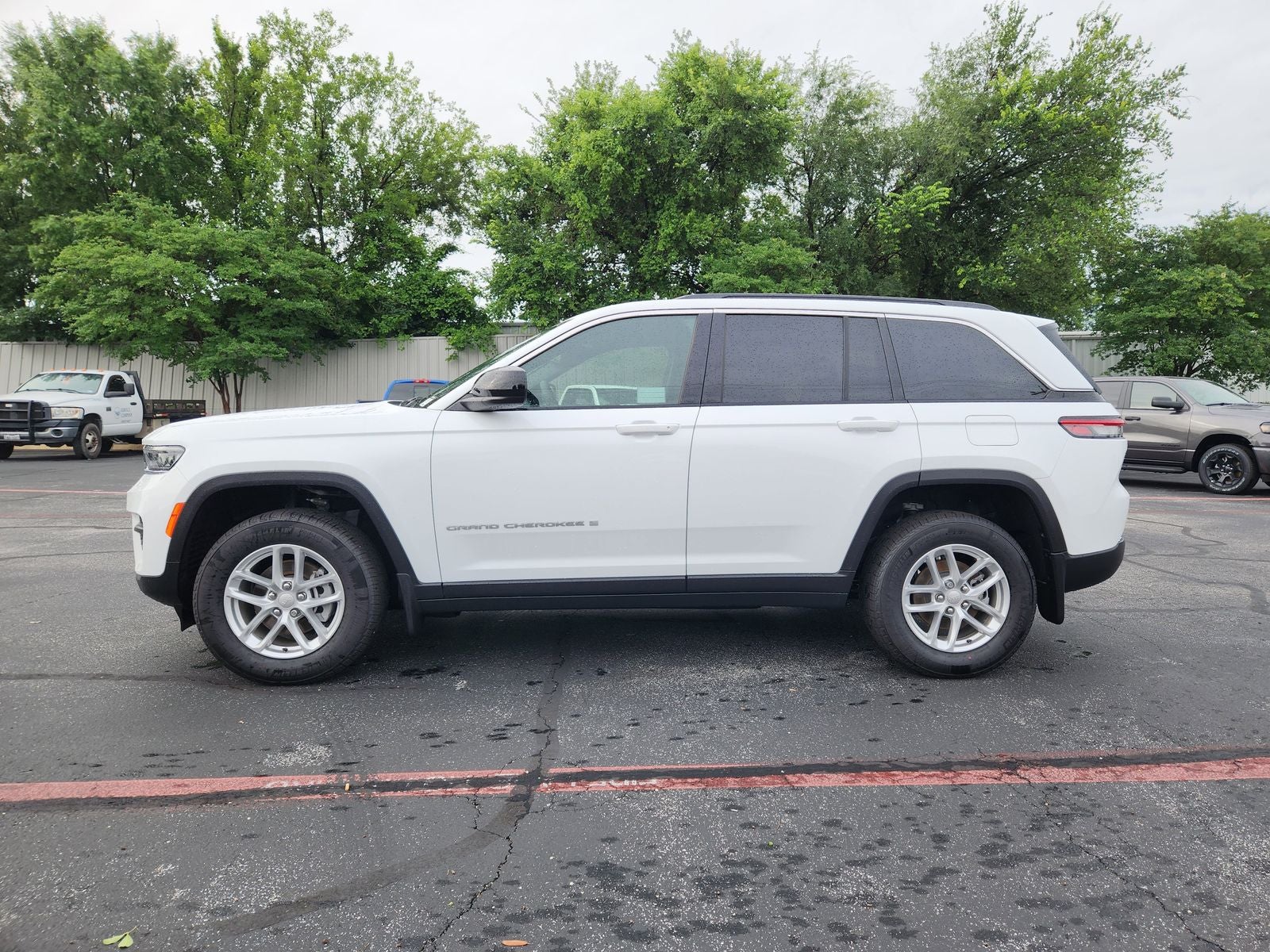 2026 Jeep Grand Cherokee GRAND CHEROKEE LAREDO X 4X2
