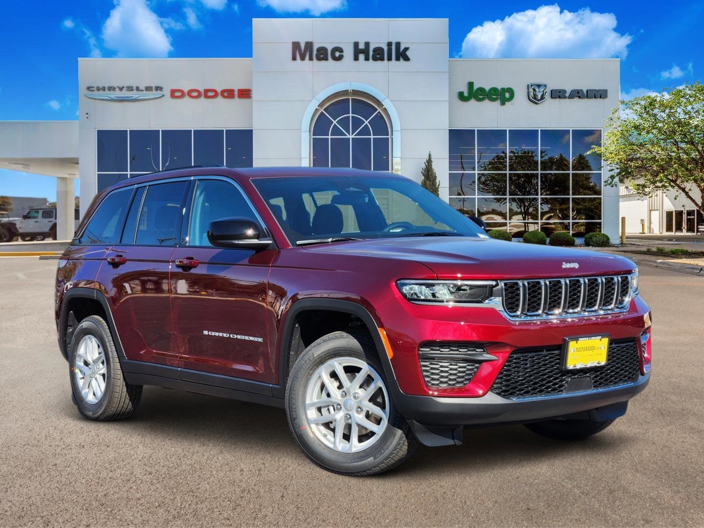2026 Jeep Grand Cherokee GRAND CHEROKEE LAREDO X 4X2