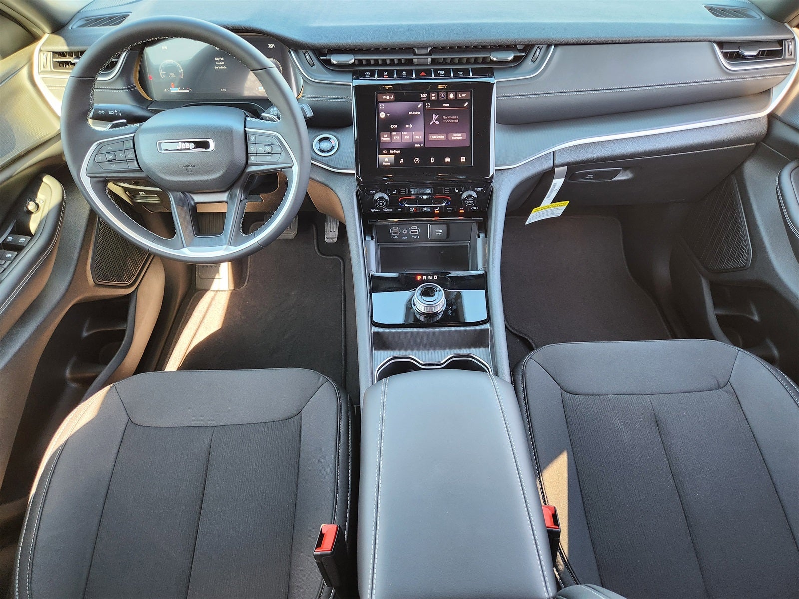 2026 Jeep Grand Cherokee GRAND CHEROKEE LAREDO X 4X2