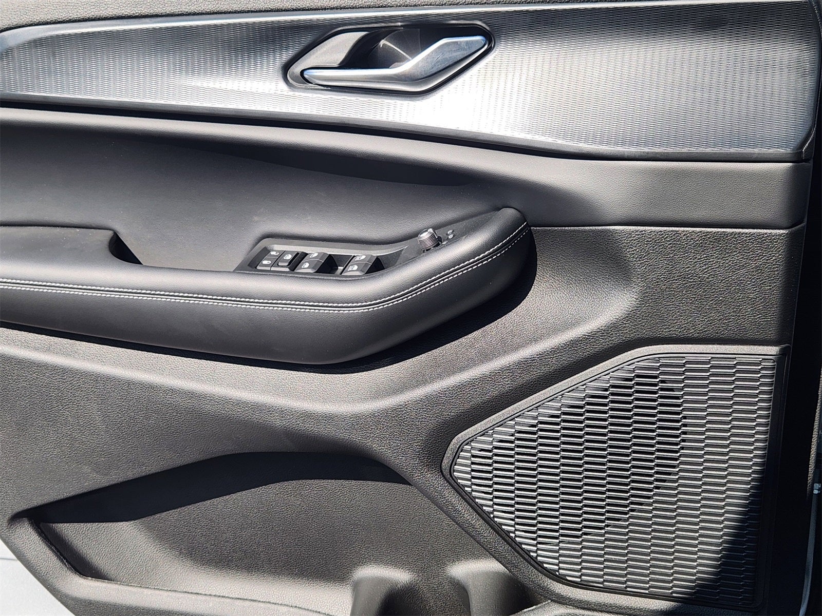 2025 Jeep Grand Cherokee GRAND CHEROKEE LAREDO X 4X2