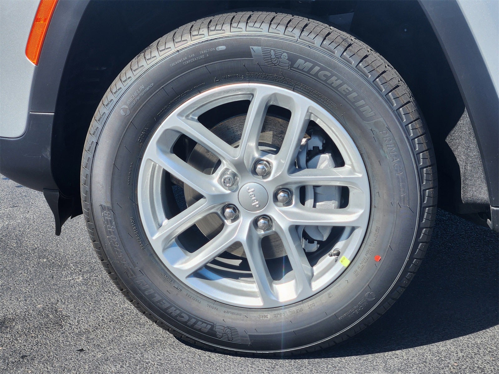 2025 Jeep Grand Cherokee GRAND CHEROKEE LAREDO X 4X2