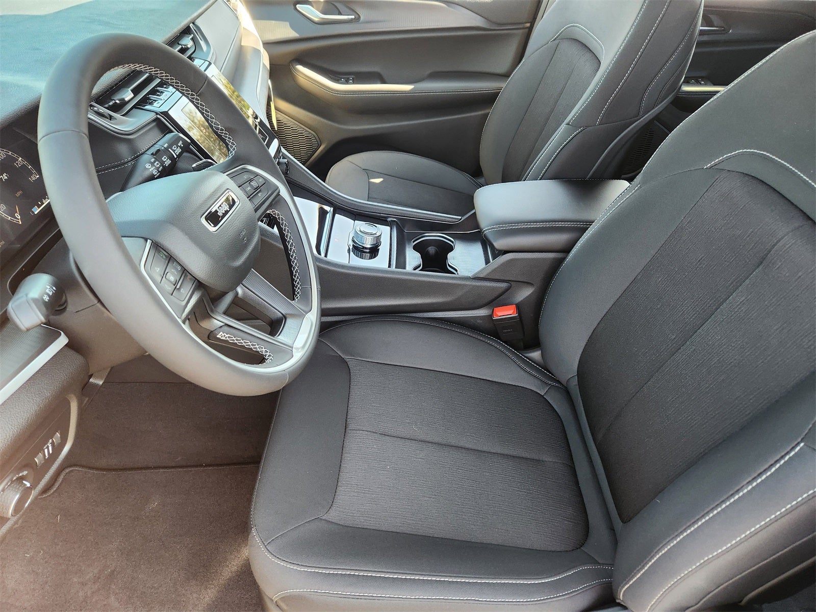 2025 Jeep Grand Cherokee GRAND CHEROKEE LAREDO X 4X2