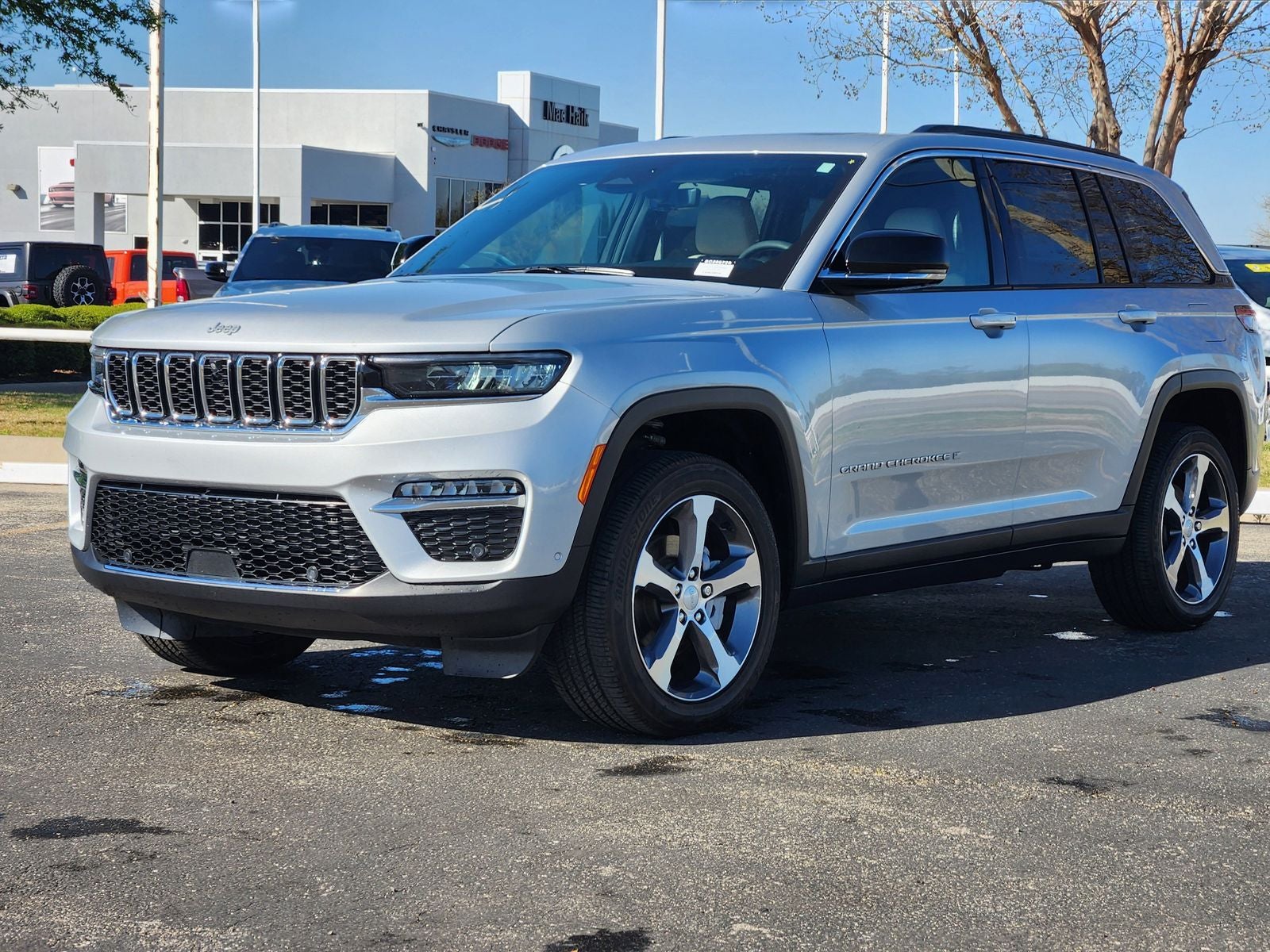 2025 Jeep Grand Cherokee GRAND CHEROKEE LIMITED 4X2