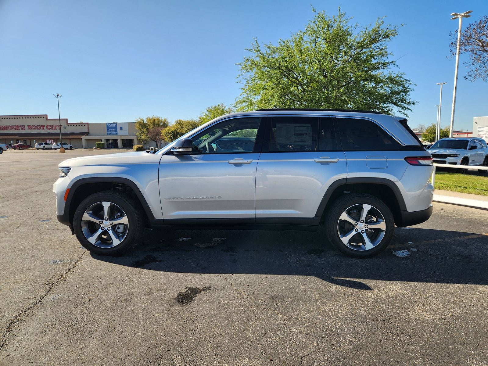 2025 Jeep Grand Cherokee GRAND CHEROKEE LIMITED 4X2