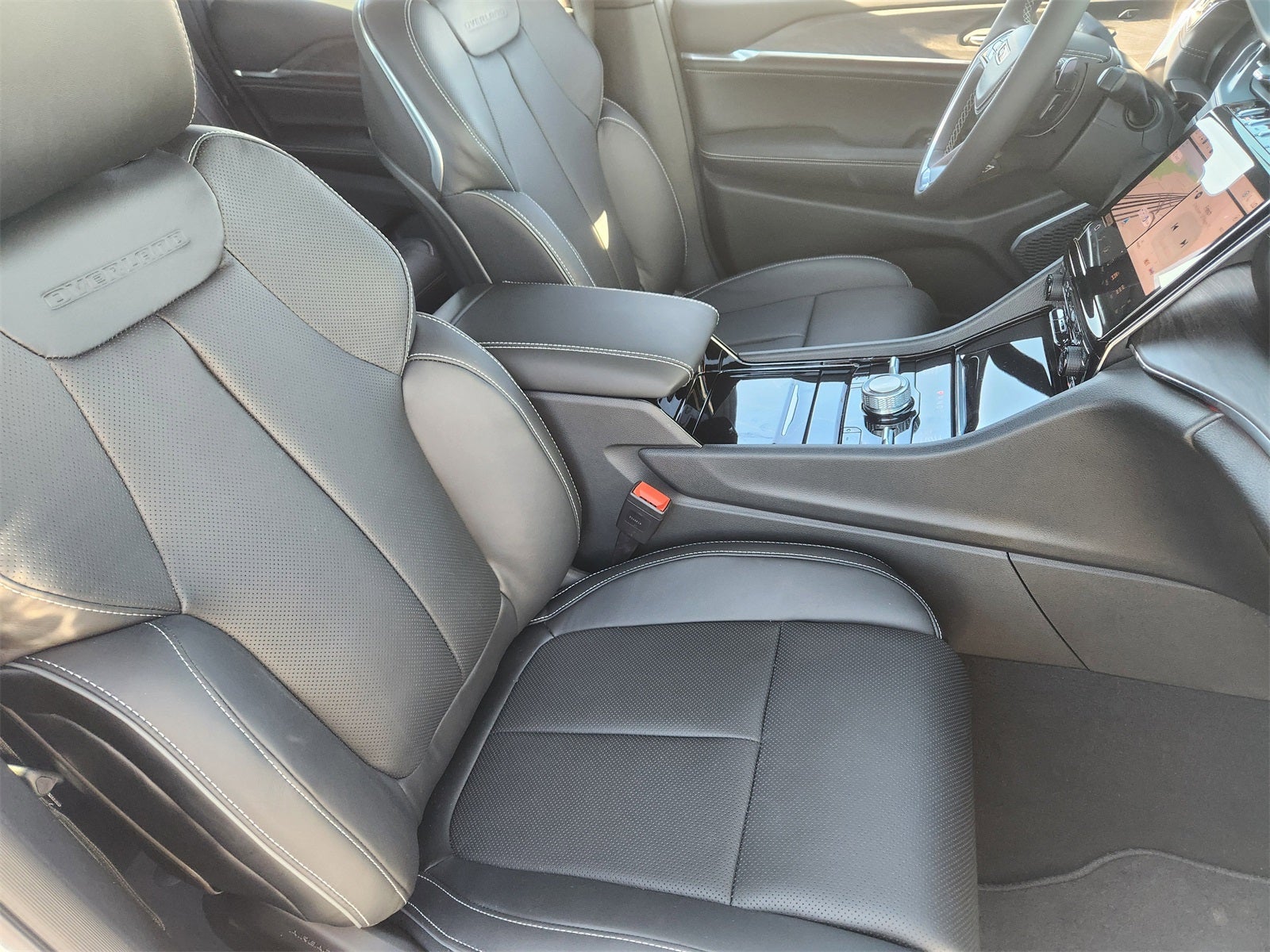 2025 Jeep Grand Cherokee GRAND CHEROKEE OVERLAND 4X4