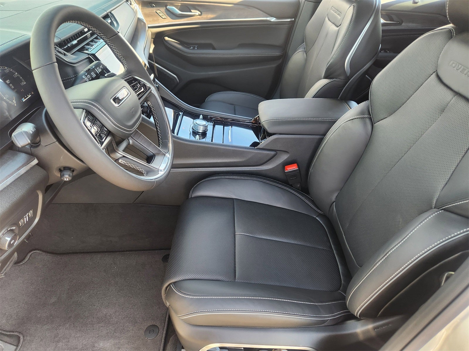 2025 Jeep Grand Cherokee GRAND CHEROKEE OVERLAND 4X4