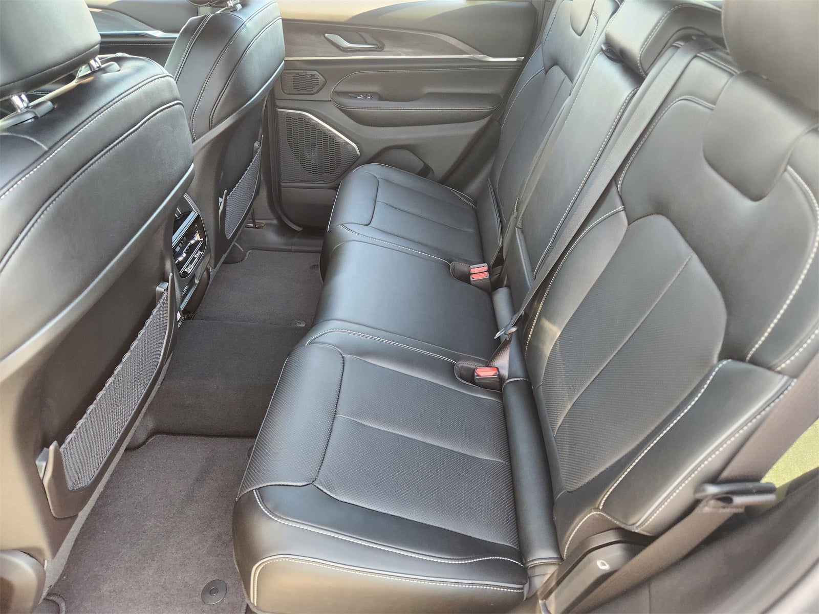 2025 Jeep Grand Cherokee GRAND CHEROKEE OVERLAND 4X4