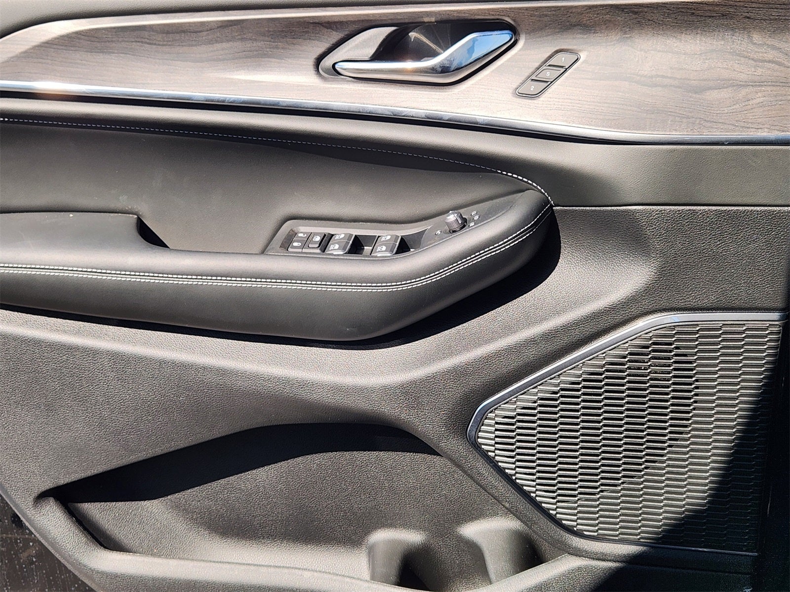 2025 Jeep Grand Cherokee GRAND CHEROKEE OVERLAND 4X4