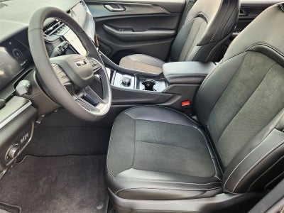 2025 Jeep Grand Cherokee GRAND CHEROKEE L ALTITUDE 4X2