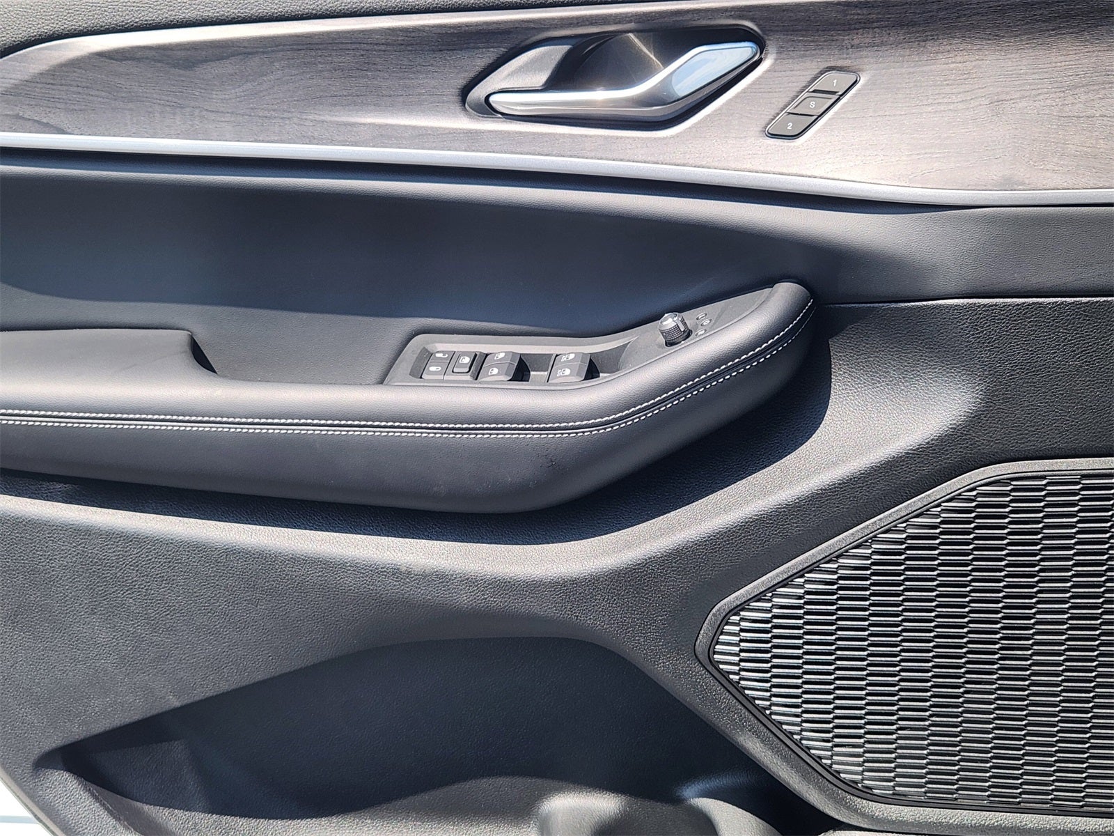 2025 Jeep Grand Cherokee GRAND CHEROKEE L LIMITED 4X2