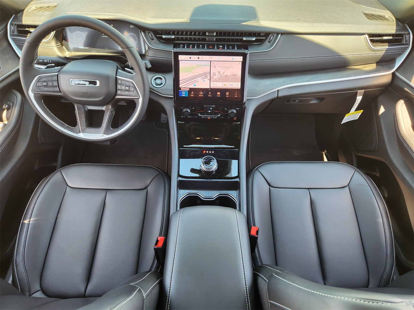 2025 Jeep Grand Cherokee GRAND CHEROKEE L LIMITED 4X2