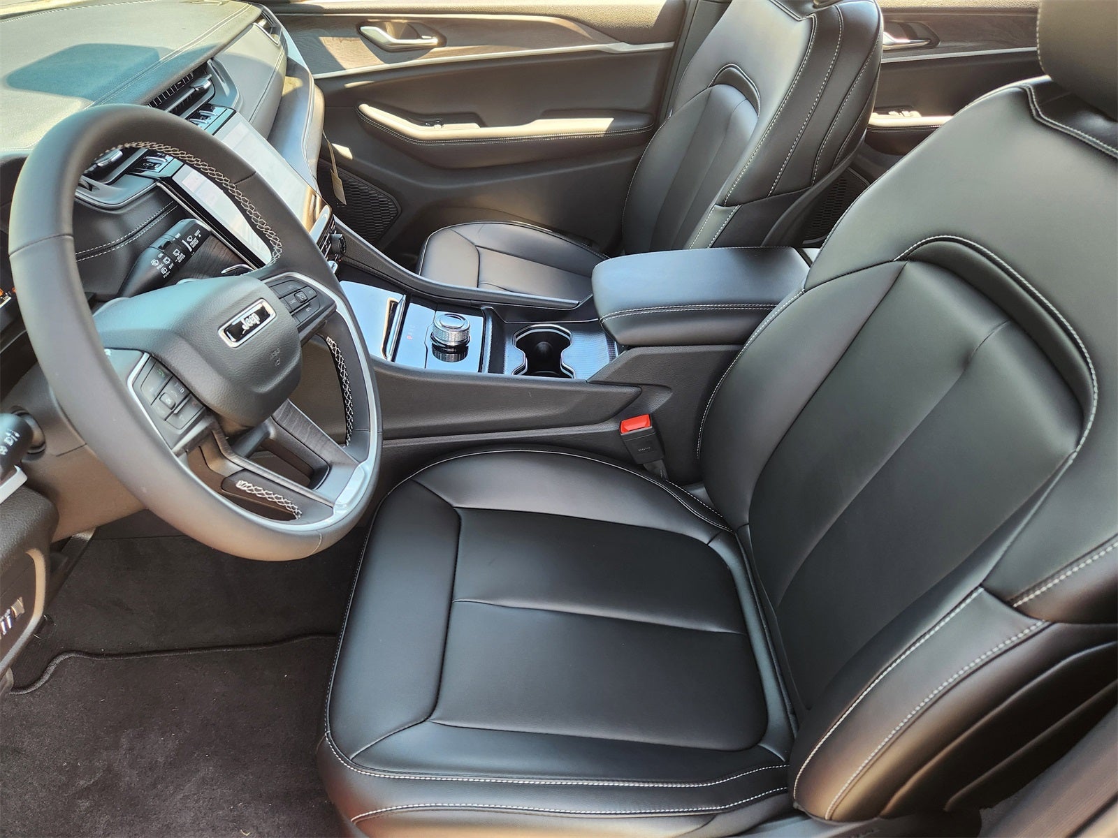 2025 Jeep Grand Cherokee GRAND CHEROKEE L LIMITED 4X2