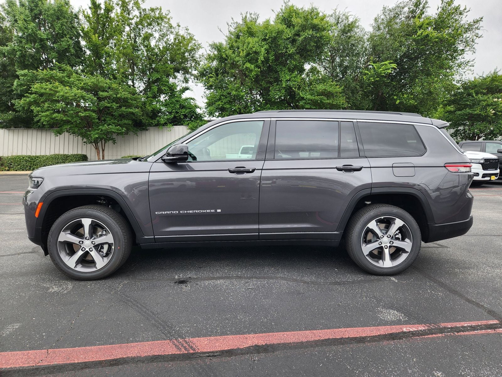 2026 Jeep Grand Cherokee GRAND CHEROKEE L LIMITED 4X2