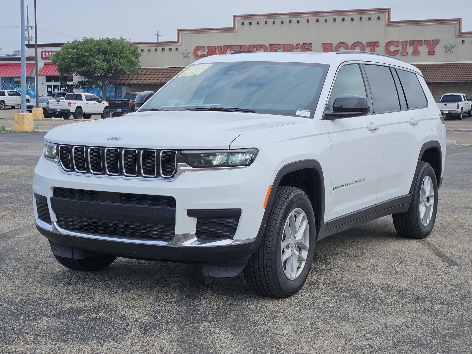 2026 Jeep Grand Cherokee GRAND CHEROKEE L LAREDO X 4X4