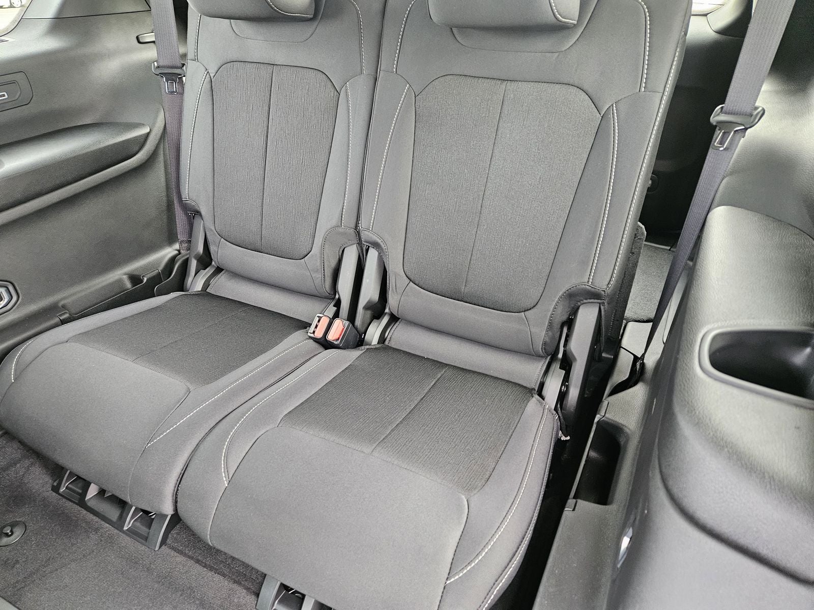 2026 Jeep Grand Cherokee GRAND CHEROKEE L LAREDO X 4X4