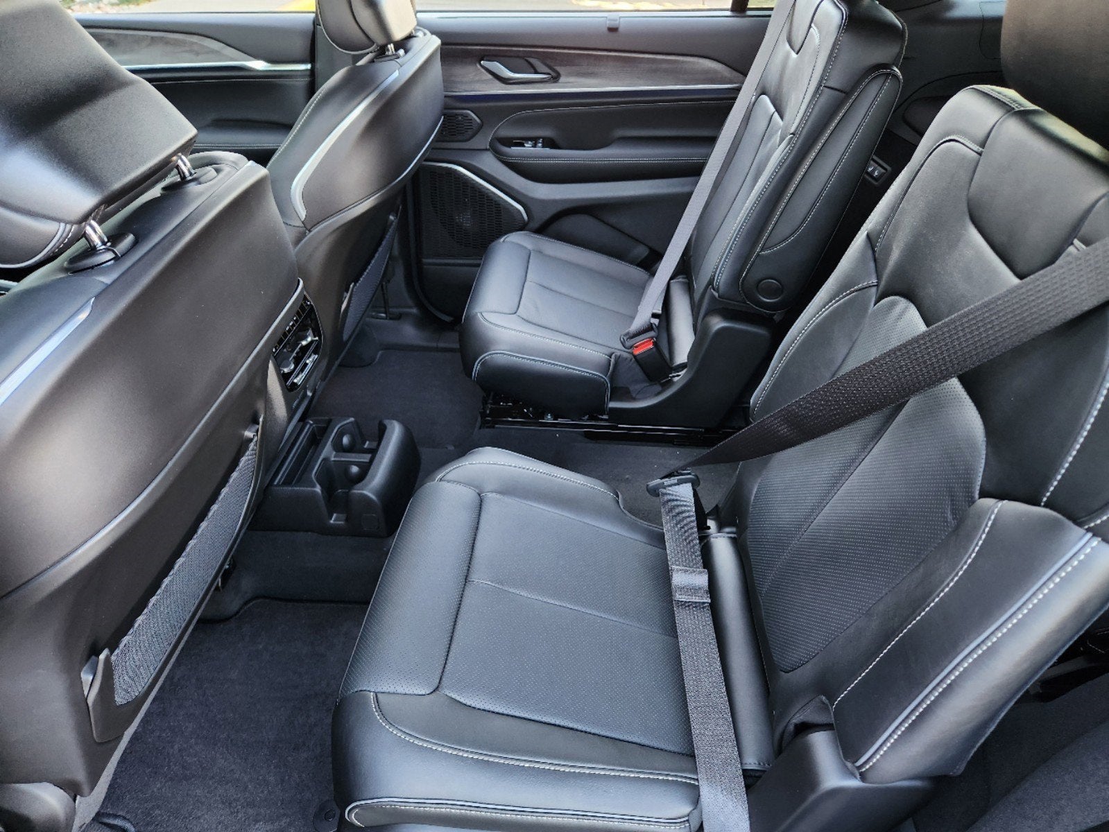 2025 Jeep Grand Cherokee GRAND CHEROKEE L OVERLAND 4X4