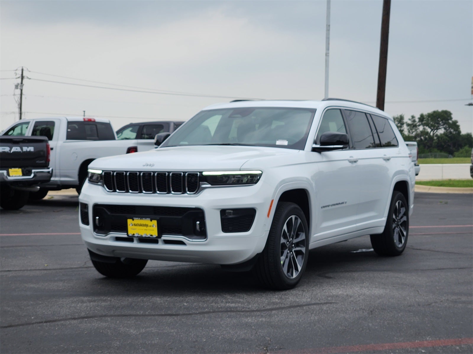 2025 Jeep Grand Cherokee GRAND CHEROKEE L OVERLAND 4X4