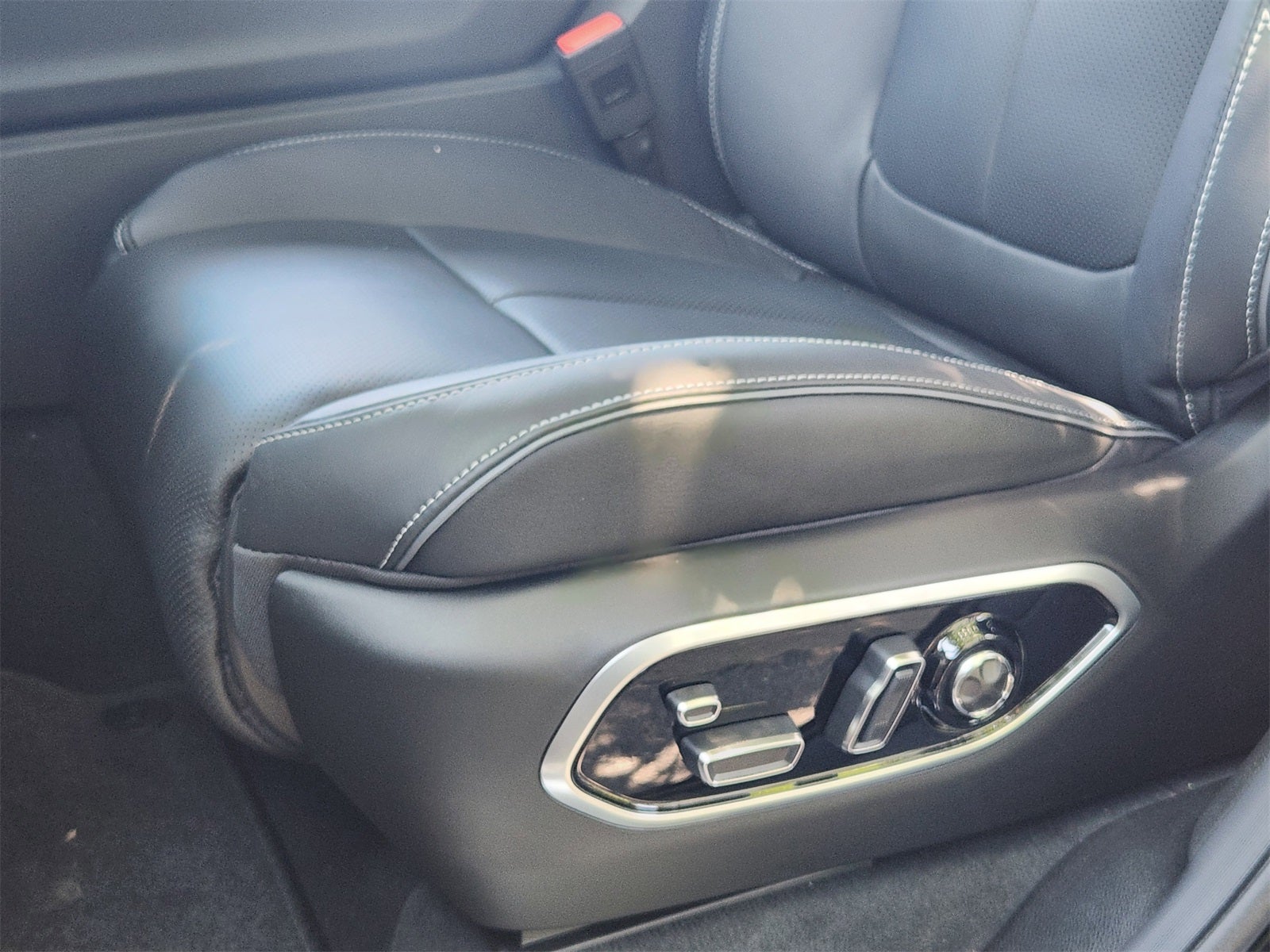 2025 Jeep Grand Cherokee GRAND CHEROKEE L OVERLAND 4X4