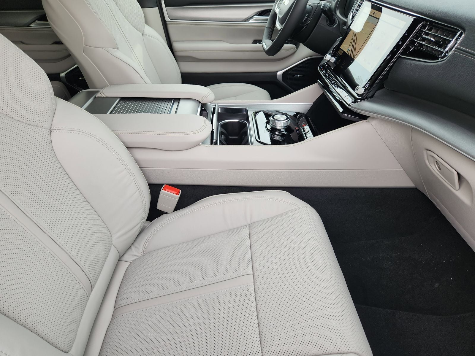 2026 Jeep Grand Wagoneer GRAND WAGONEER L 4X2