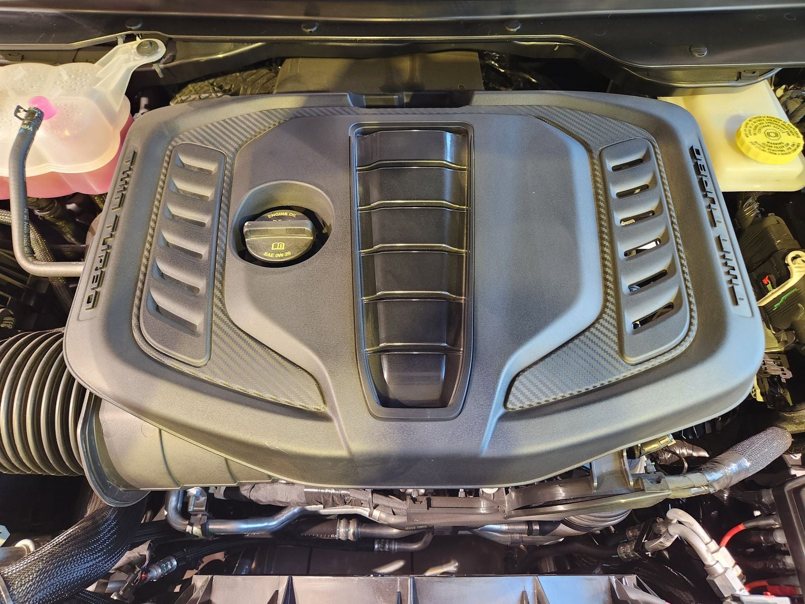 2025 Jeep Wagoneer L Series II - Photo 24