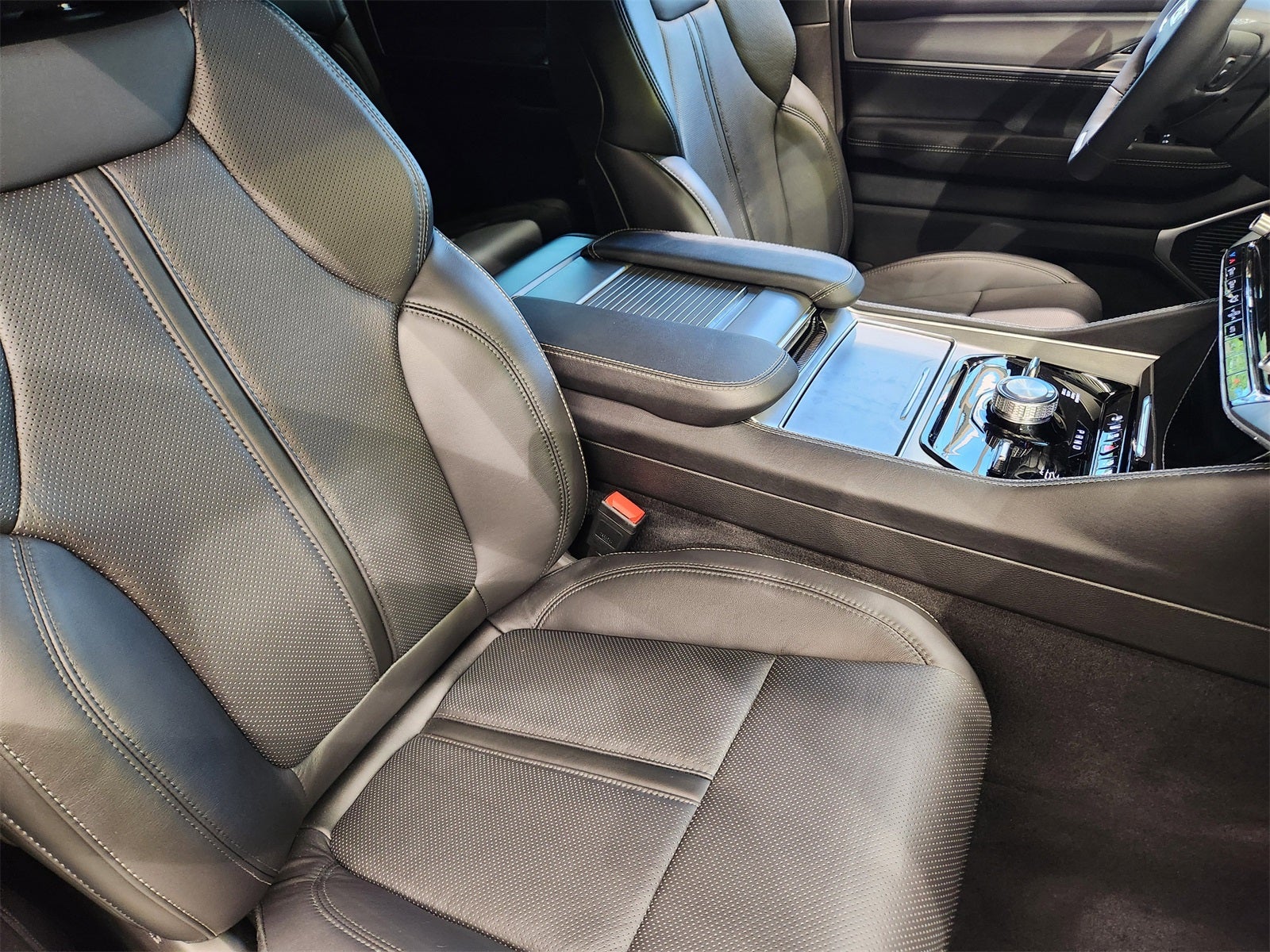 2025 Jeep Wagoneer WAGONEER L CARBIDE 4X4