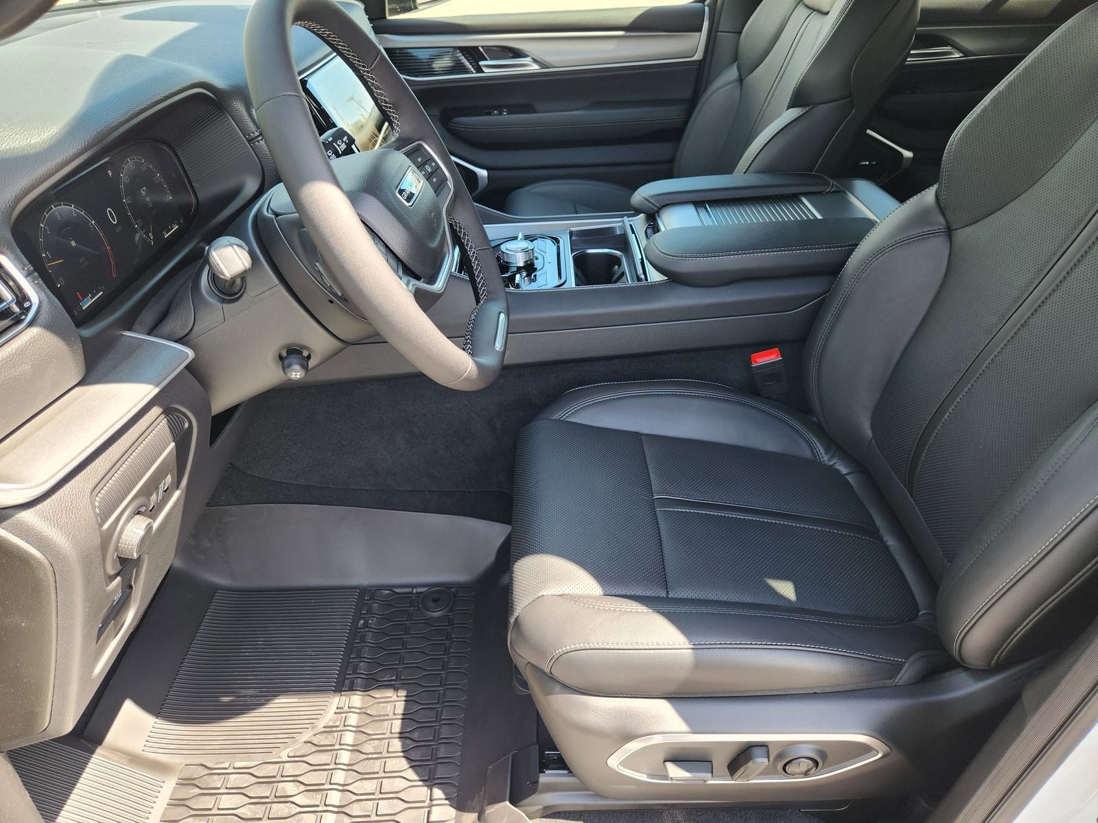 2026 Jeep Grand Wagoneer GRAND WAGONEER UPLAND 4X4