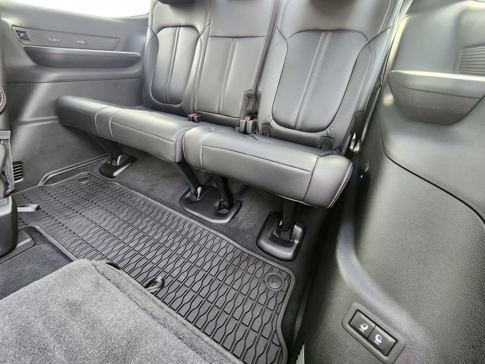 2026 Jeep Grand Wagoneer GRAND WAGONEER UPLAND 4X4