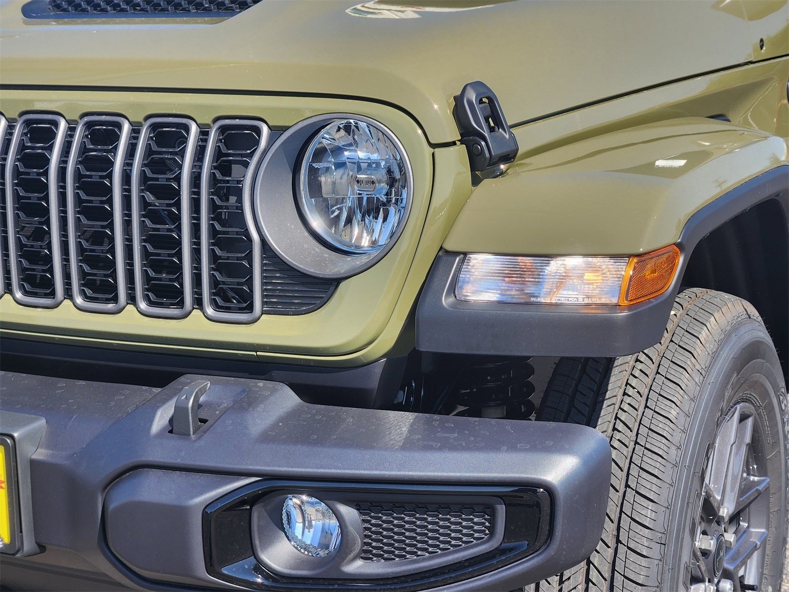 2025 Jeep Gladiator GLADIATOR SPORT S 4X4