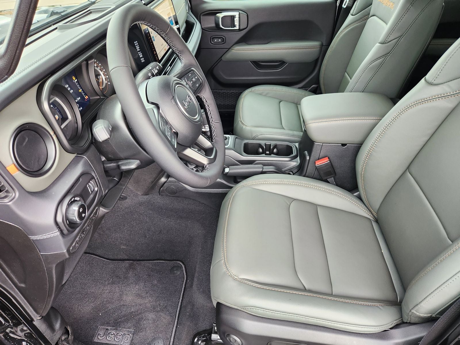 2026 Jeep Gladiator GLADIATOR MOJAVE X 4X4