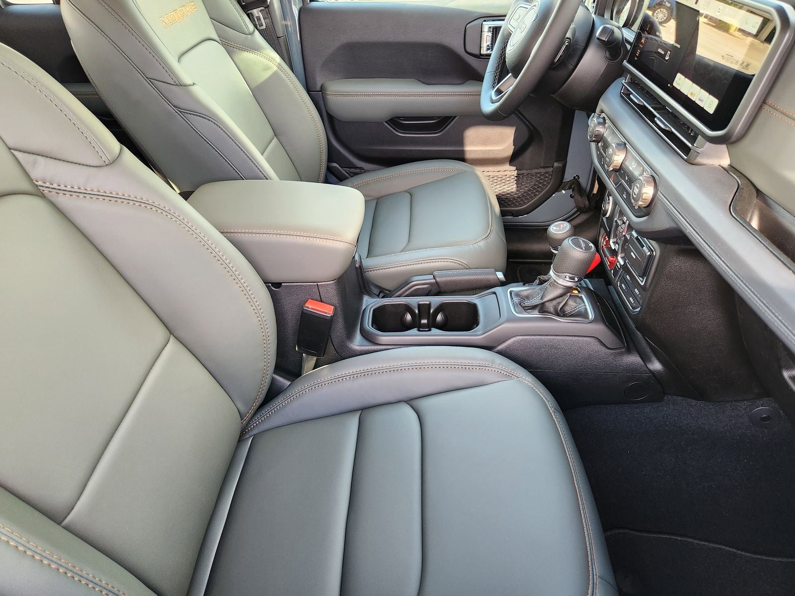 2026 Jeep Gladiator GLADIATOR MOJAVE 4X4