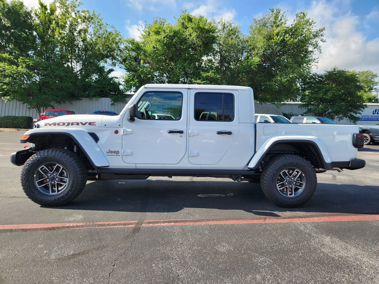 2026 Jeep Gladiator GLADIATOR MOJAVE 4X4