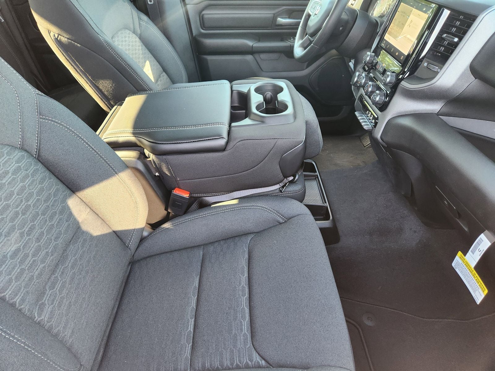 2026 RAM Ram 1500 RAM 1500 EXPRESS QUAD CAB 4X2 6'4' BOX