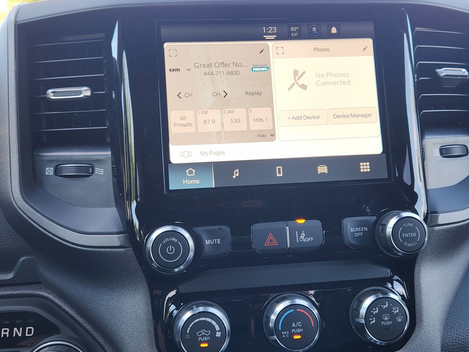 2026 RAM Ram 1500 RAM 1500 EXPRESS QUAD CAB 4X2 6'4' BOX