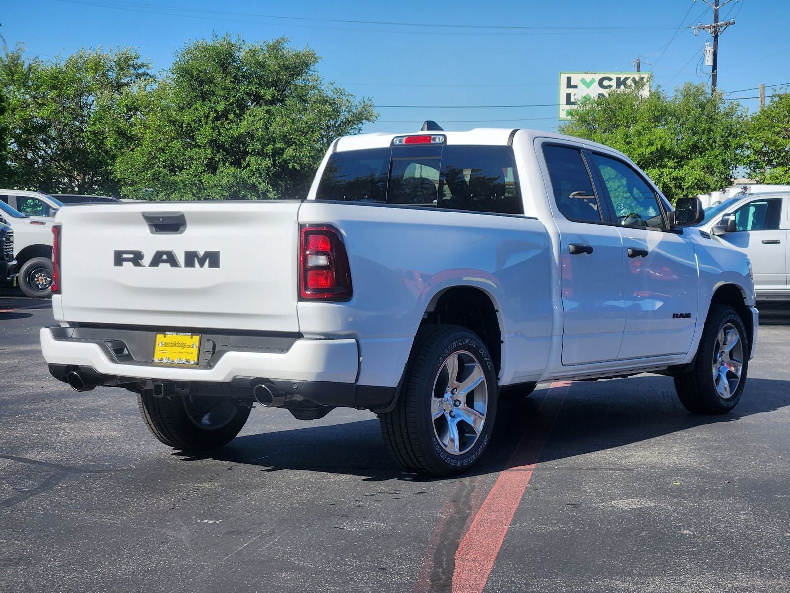 2026 RAM Ram 1500 RAM 1500 EXPRESS QUAD CAB 4X2 6'4' BOX