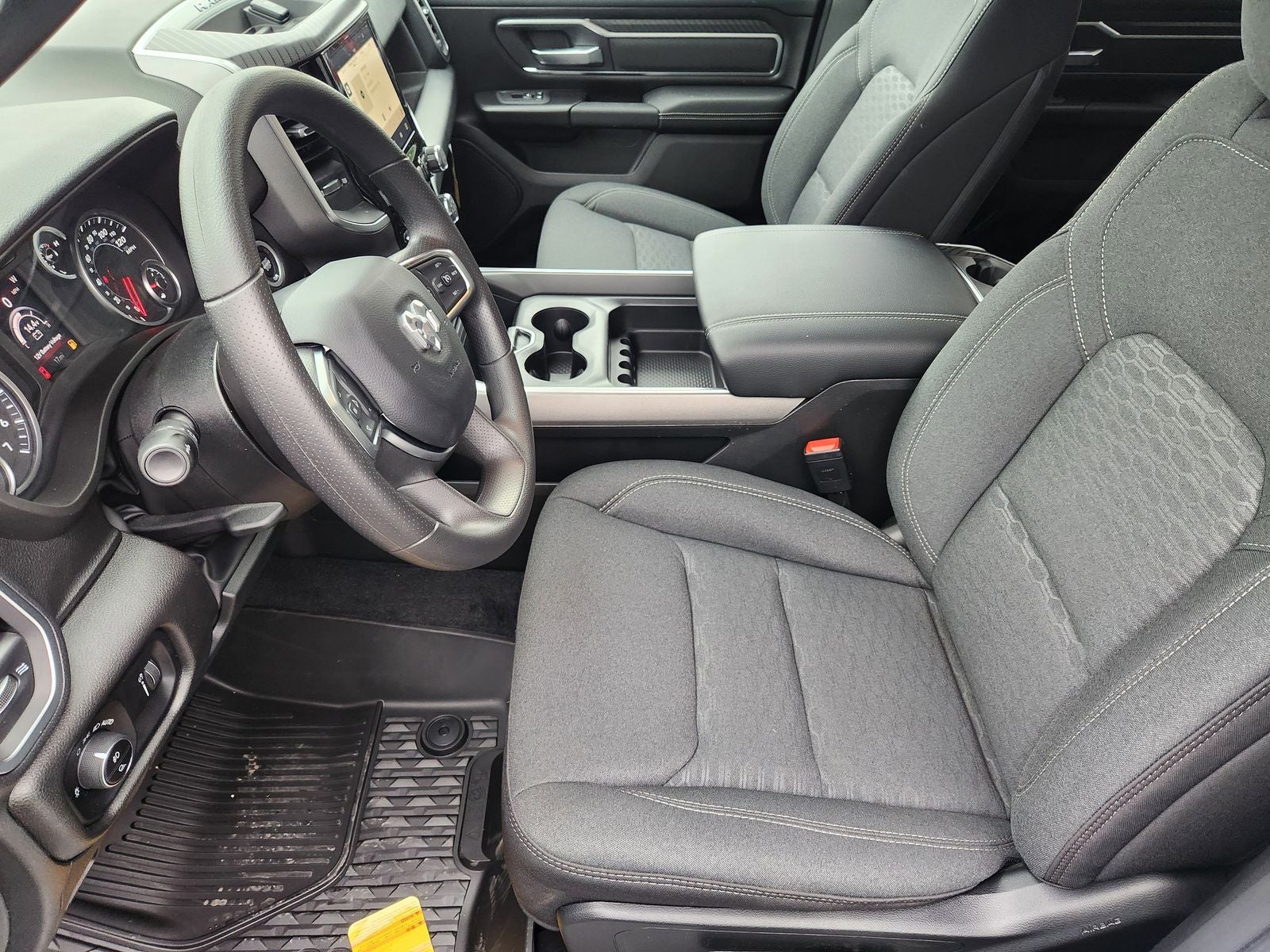 2026 RAM Ram 1500 RAM 1500 LONE STAR CREW CAB 4X2 5'7' BOX