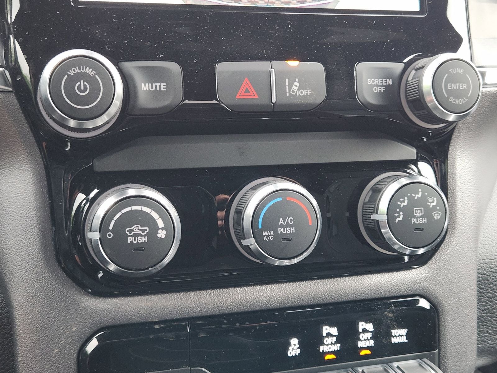 2026 RAM Ram 1500 RAM 1500 LONE STAR CREW CAB 4X2 5'7' BOX