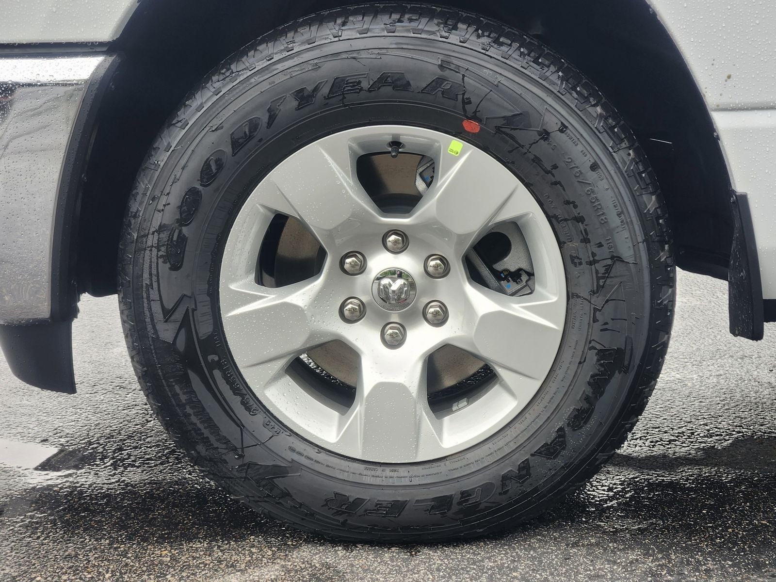 2026 RAM Ram 1500 RAM 1500 LONE STAR CREW CAB 4X2 5'7' BOX